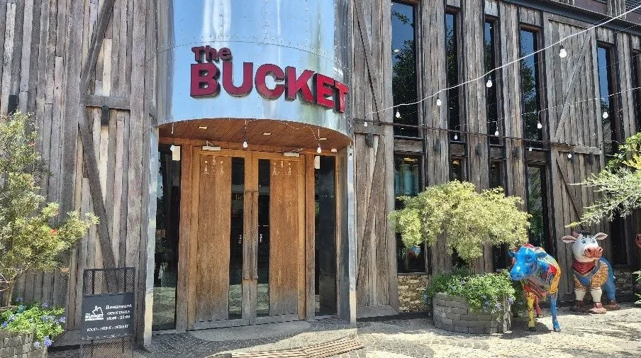 The Bucket ร้านอาหารและคาเฟ่ ปากช่อง เขาใหญ่